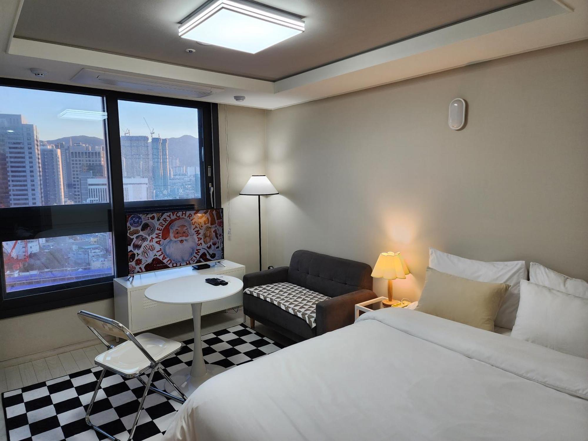 Daon Stay Daegu Habitación foto